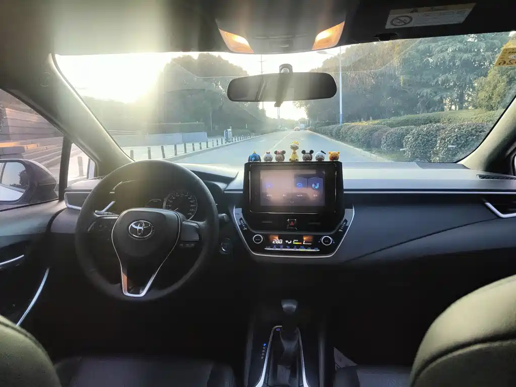 Toyota Toyota Corolla 2022 Hybrid 1.8H E-CVT Advanced Edition 2022 - thumbnail 8