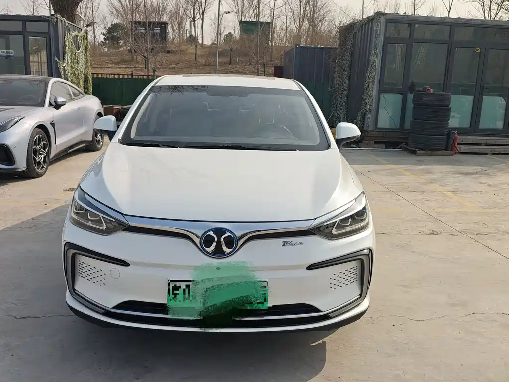 Beijing Auto Beijing EU5 2018 R550 Smart Tide Edition 2020 - thumbnail 2