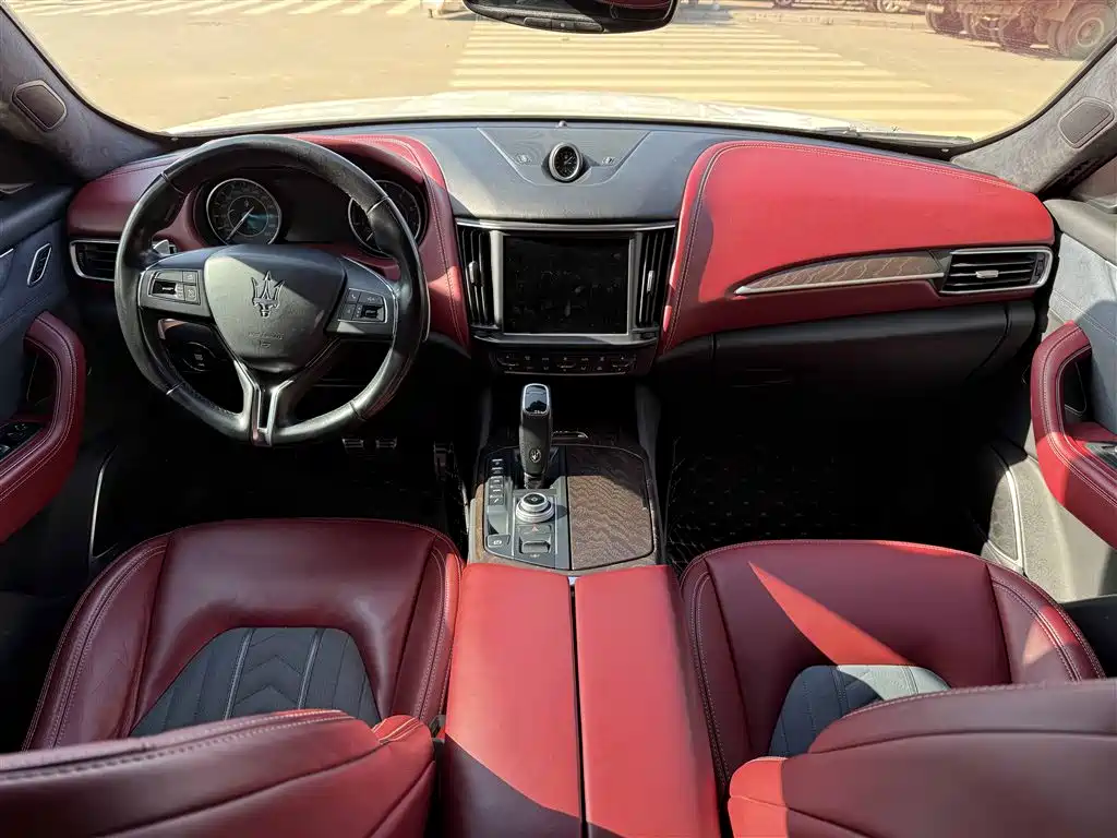 Maserati Maserati Levante 2020 3.0T Ermenegildo Zegna Limited Edition 2021 - thumbnail 4
