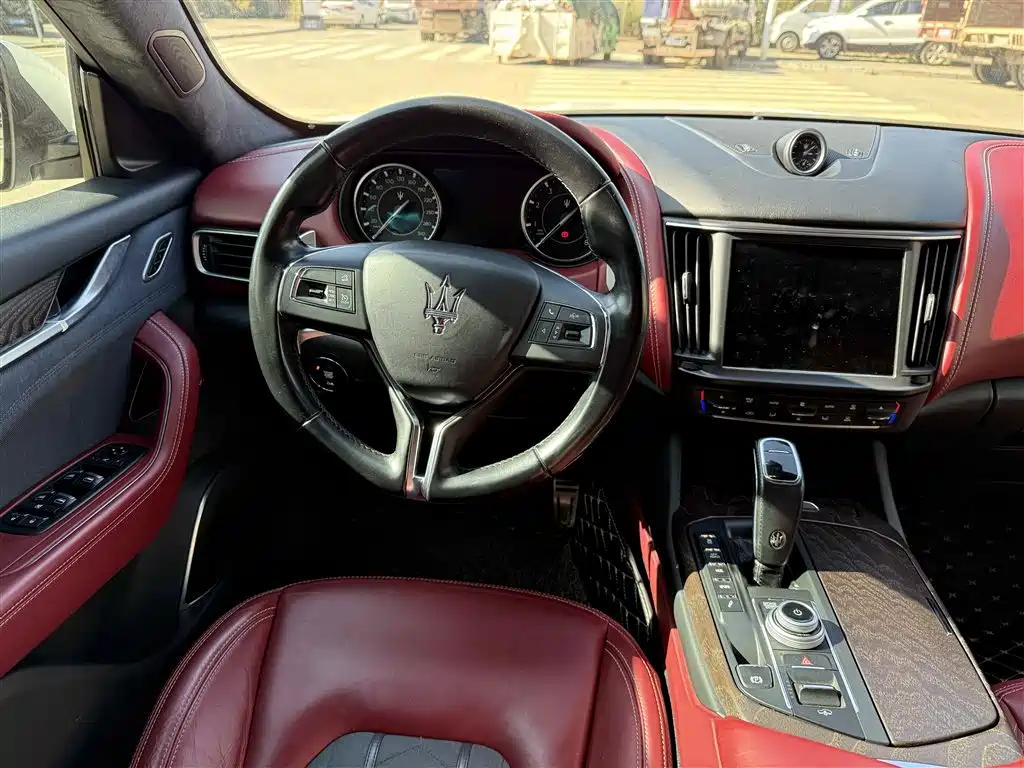 Maserati Maserati Levante 2020 3.0T Ermenegildo Zegna Limited Edition 2021 - thumbnail 5