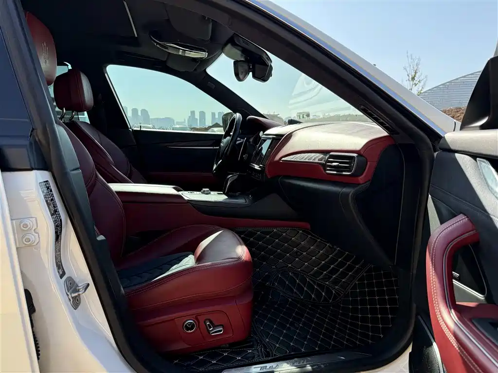 Maserati Maserati Levante 2020 3.0T Ermenegildo Zegna Limited Edition 2021 - thumbnail 9