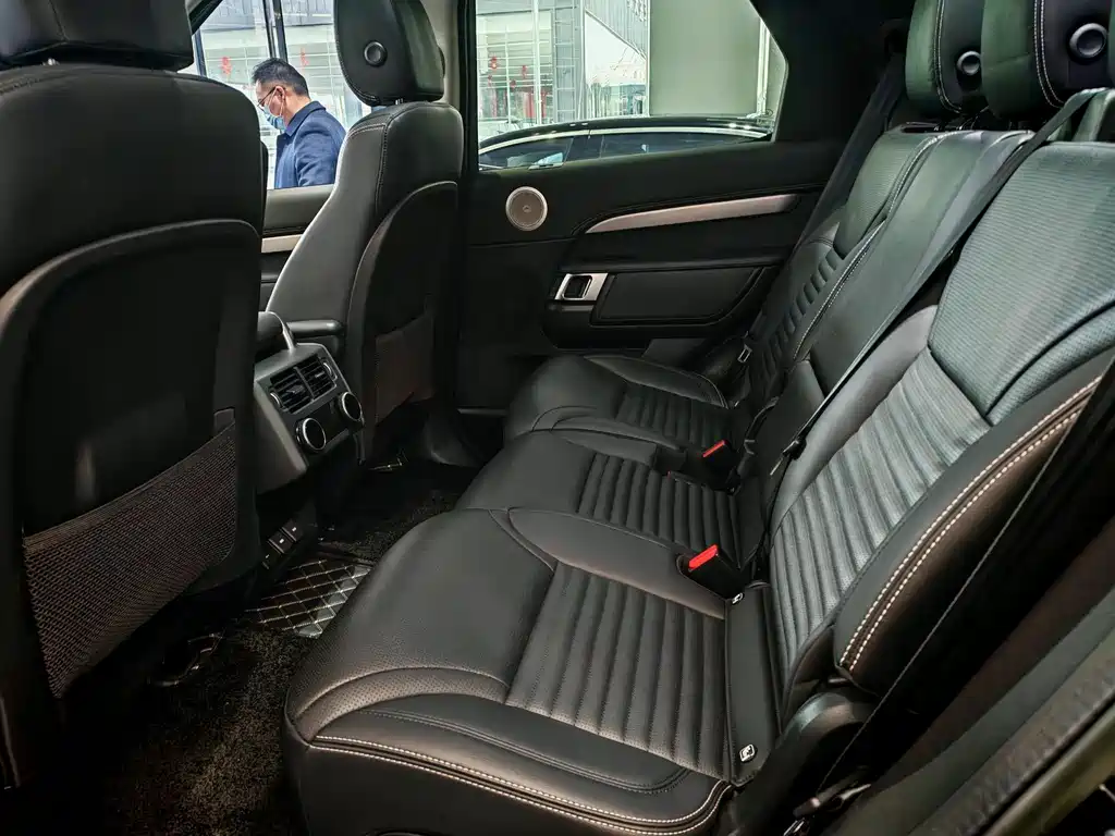 Land Rover Discovery 2023 360PS R-Dynamic S 2023 - thumbnail 7