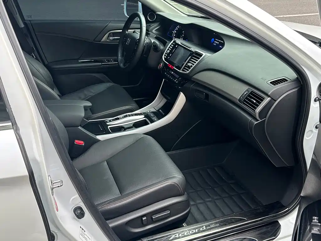 Honda Honda Accord 2016 Hybrid 2.0L EX-L 2018 - thumbnail 4