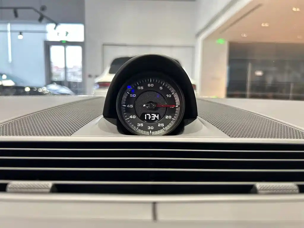 Porsche Panamera 2023 Panamera 2.9T Platinum Edition 2024 - thumbnail 10