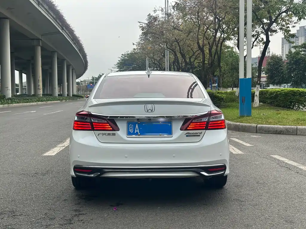 Honda Honda Accord 2016 Hybrid 2.0L EX-L 2018 - thumbnail 17