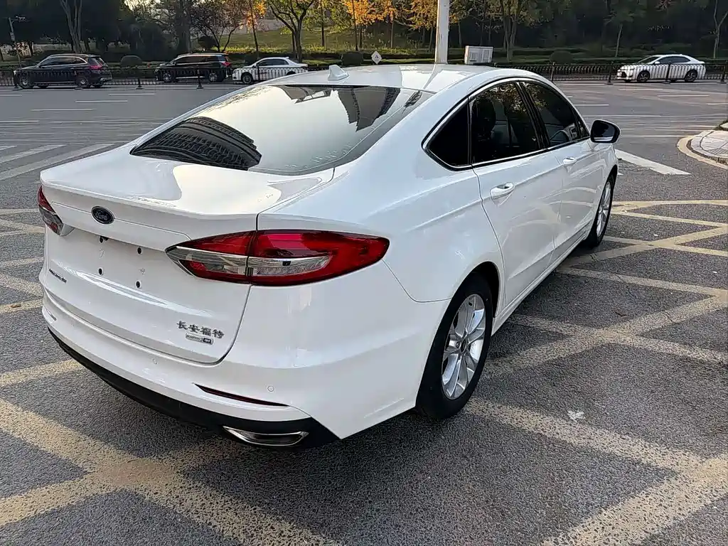 Ford Mondeo 2018 EcoBoost 180 Comfort 2021 - thumbnail 9