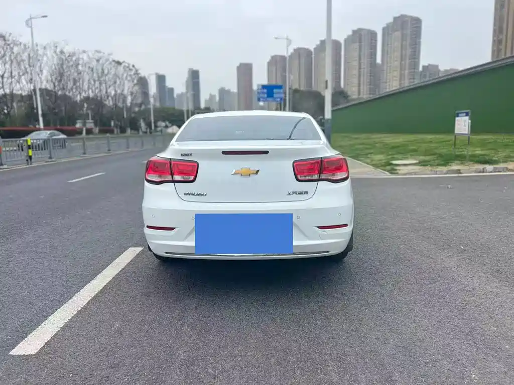Chevrolet Malibu 2018 530T Automatic Luxury Edition 2019 - thumbnail 6