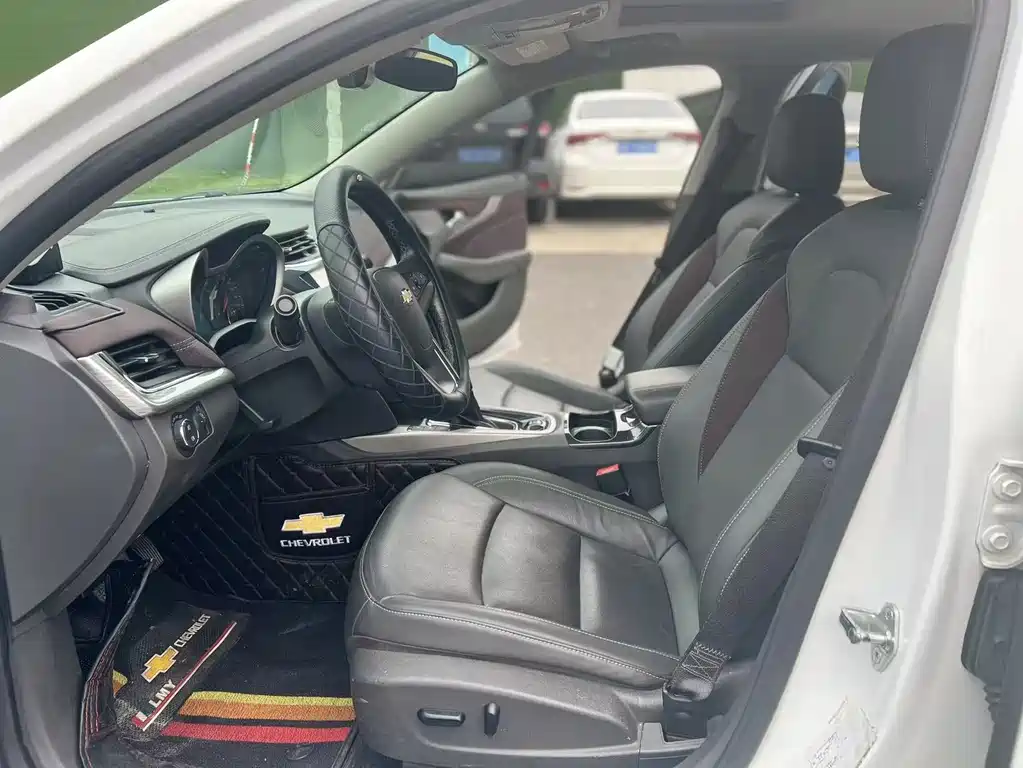 Chevrolet Malibu 2018 530T Automatic Luxury Edition 2019 - thumbnail 13