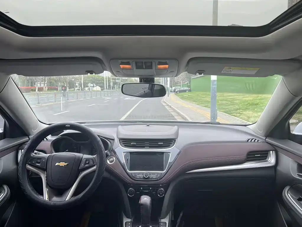 Chevrolet Malibu 2018 530T Automatic Luxury Edition 2019 - thumbnail 16