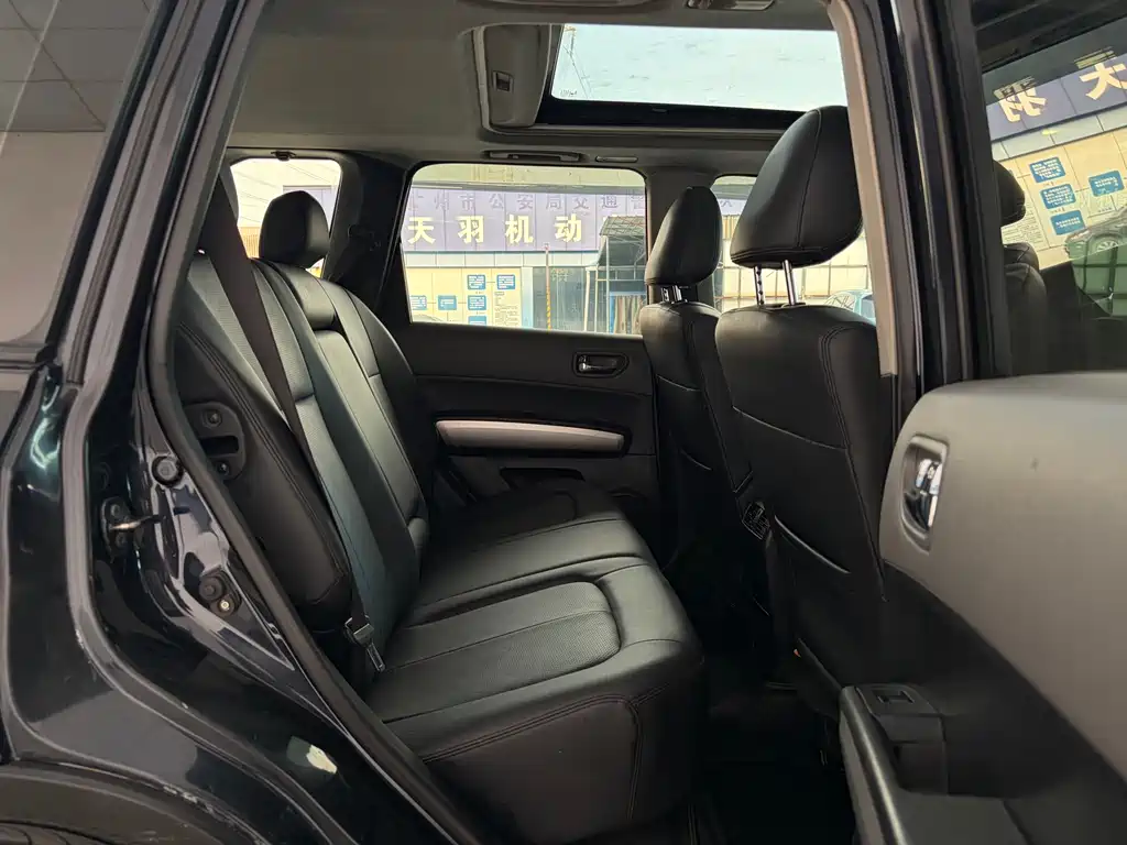 Nissan Nissan X-Trail 2010 2.5L CVT Luxury Edition 4WD 2010 - thumbnail 9