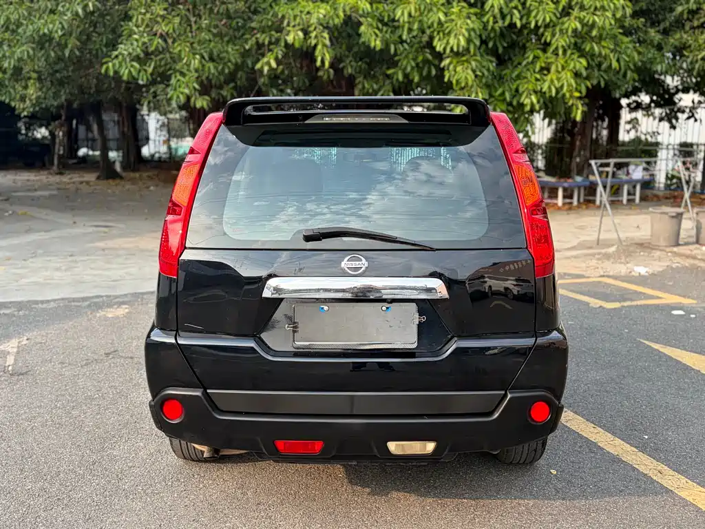 Nissan Nissan X-Trail 2010 2.5L CVT Luxury Edition 4WD 2010 - thumbnail 16