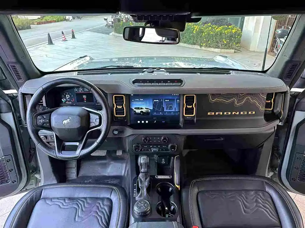 Ford Ford Bronco 2024 2.3T Badlands 2024 - thumbnail 4