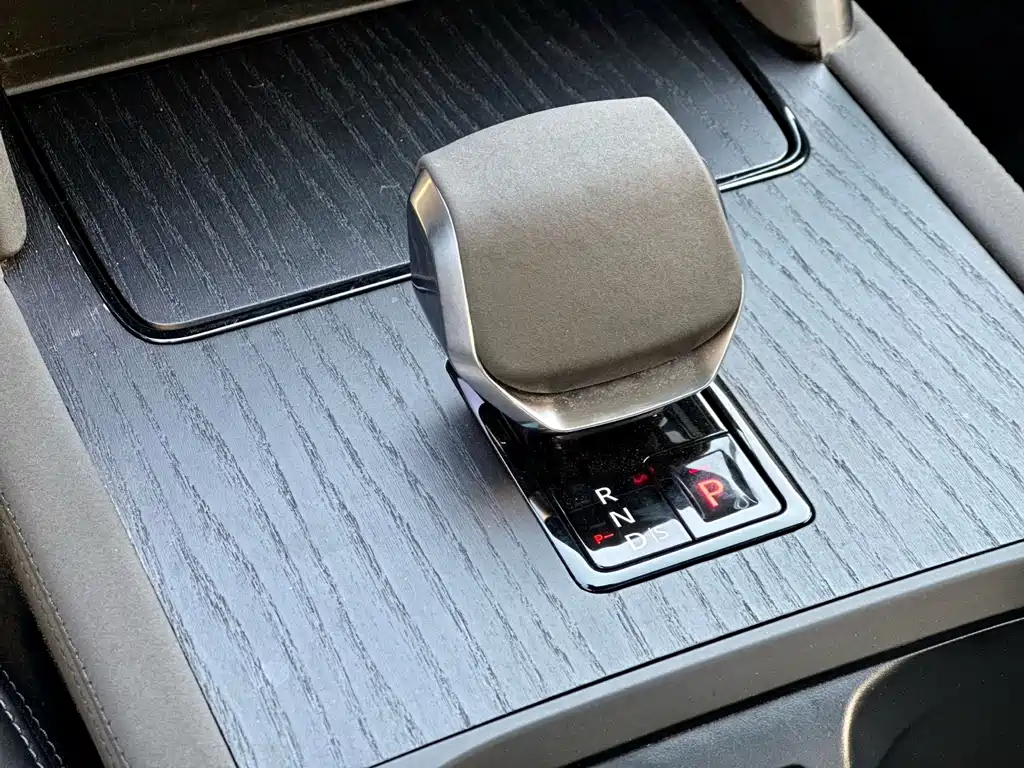 Land Rover Discovery Sport New Energy 2024 1.5T P300e PHEV 2024 - thumbnail 10