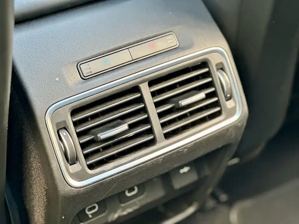 Land Rover Discovery Sport New Energy 2024 1.5T P300e PHEV 2024 - thumbnail 11