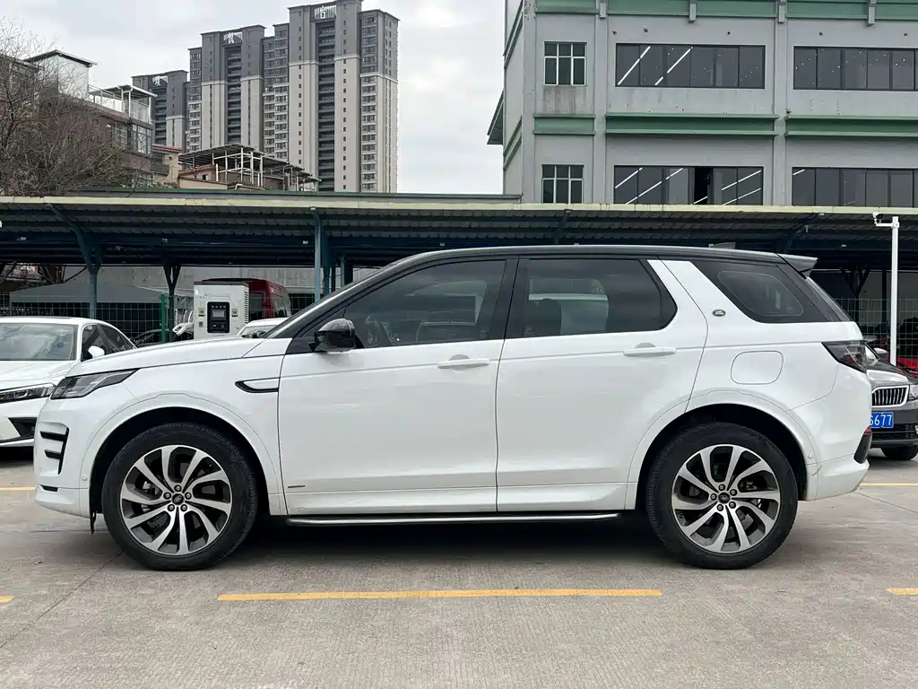 Land Rover Discovery Sport New Energy 2021 P300e Performance Tech Edition 2021 - thumbnail 5
