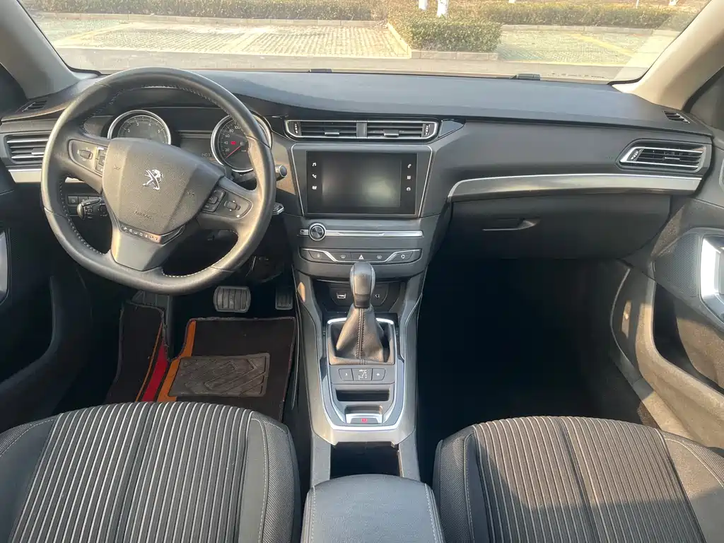 Peugeot Peugeot 408 2018 350THP Automatic Luxury Edition 2017 - thumbnail 6