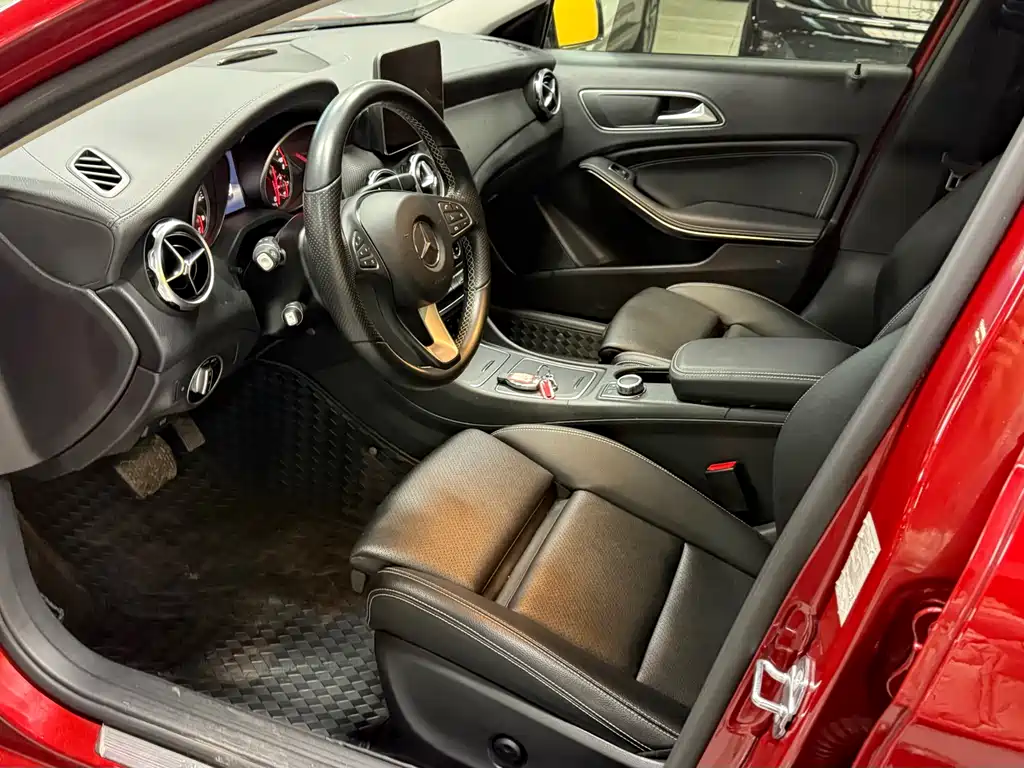 Mercedes-Benz Mercedes-Benz GLA 2018 GLA 220 4MATIC Sport 2019 - thumbnail 9