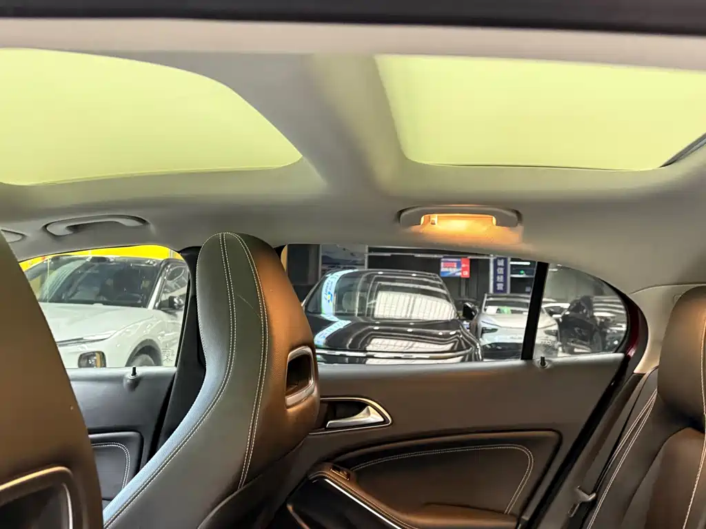Mercedes-Benz Mercedes-Benz GLA 2018 GLA 220 4MATIC Sport 2019 - thumbnail 11