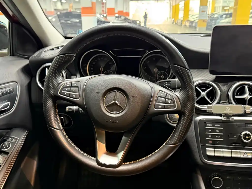 Mercedes-Benz Mercedes-Benz GLA 2018 GLA 220 4MATIC Sport 2019 - thumbnail 14