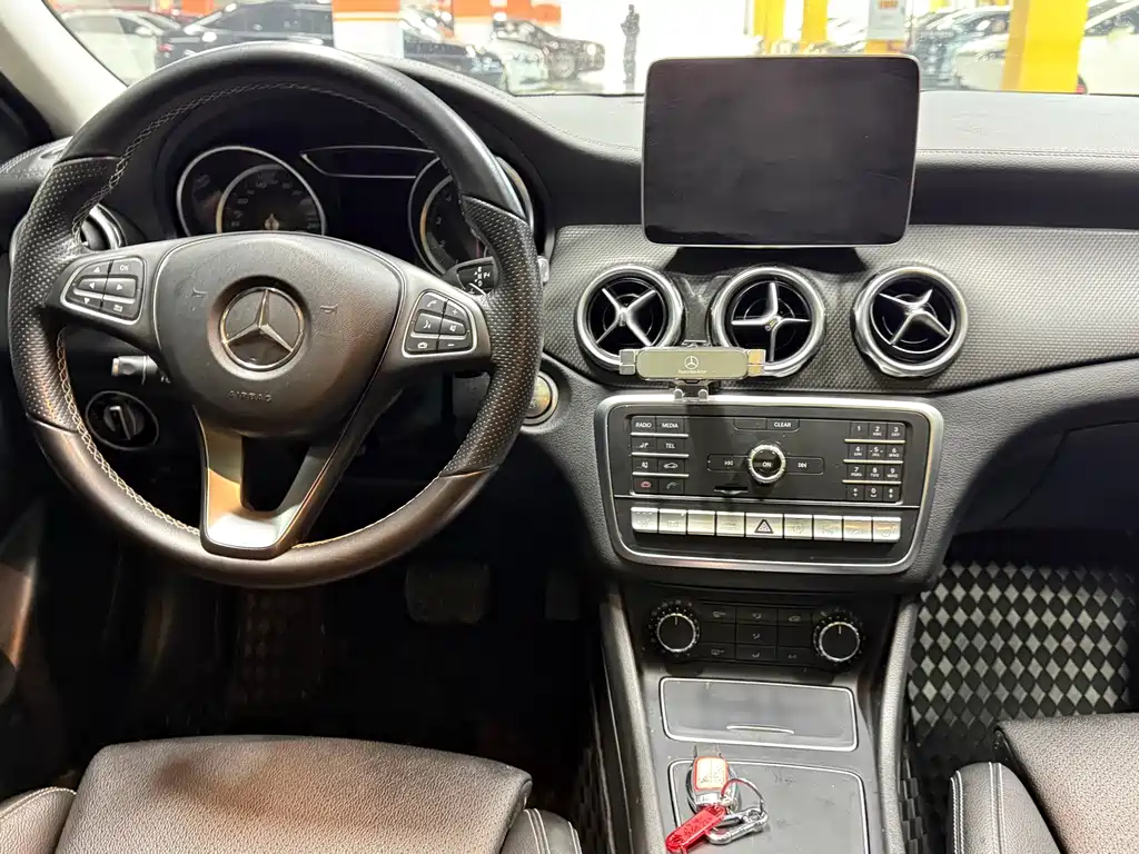 Mercedes-Benz Mercedes-Benz GLA 2018 GLA 220 4MATIC Sport 2019 - thumbnail 15