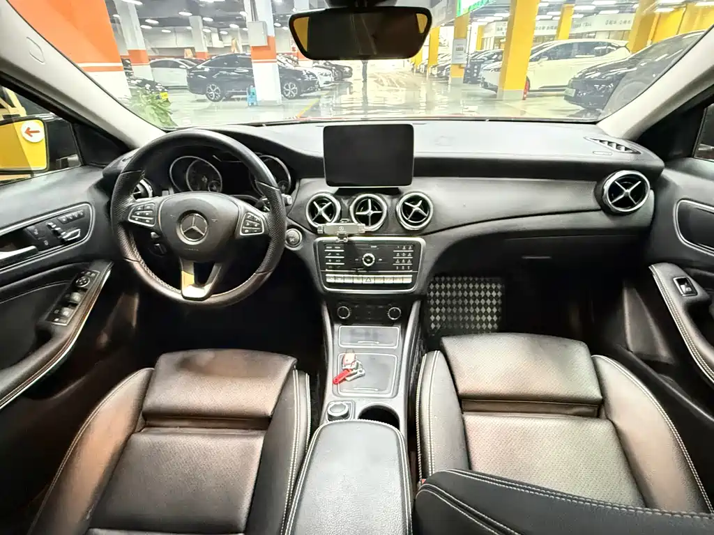 Mercedes-Benz Mercedes-Benz GLA 2018 GLA 220 4MATIC Sport 2019 - thumbnail 16