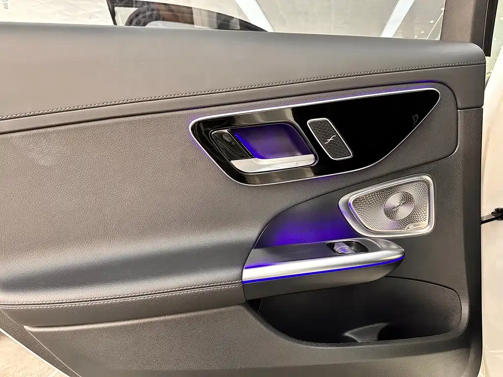 Mercedes-Benz Mercedes-Benz C-Class 2023 Facelift C 260 L Night Sport Edition 2023 - thumbnail 14