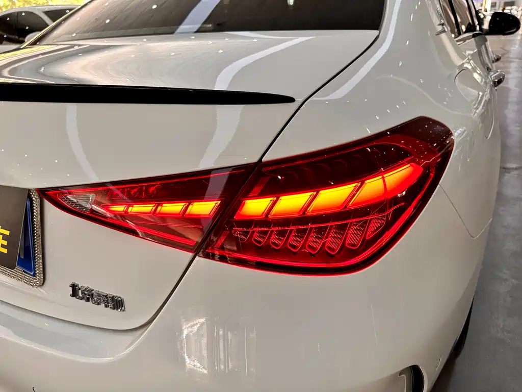 Mercedes-Benz Mercedes-Benz C-Class 2023 Facelift C 260 L Night Sport Edition 2023 - thumbnail 17