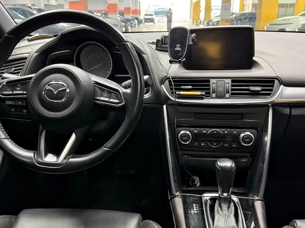 Mazda Mazda CX-4 2018 2.0L Automatic 2WD Smart Tech Edition China VI 2018 - thumbnail 16