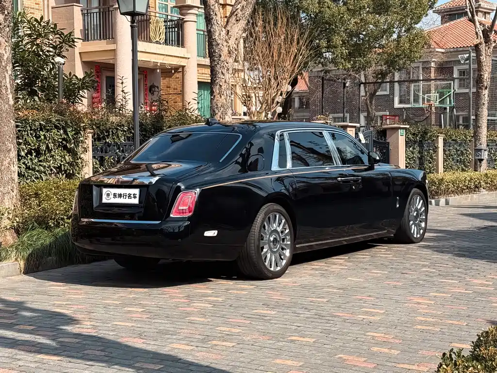 Rolls-Royce Phantom 2018 6.7T Extended Wheelbase 2020 - thumbnail 5