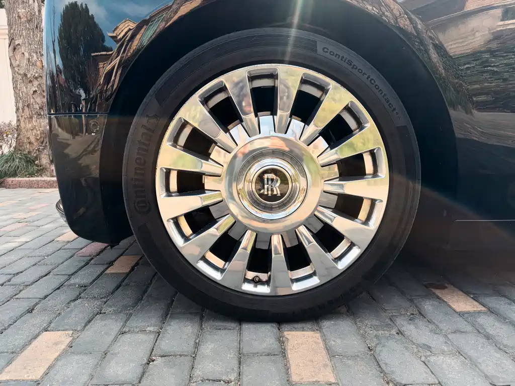 Rolls-Royce Phantom 2018 6.7T Extended Wheelbase 2020 - thumbnail 6