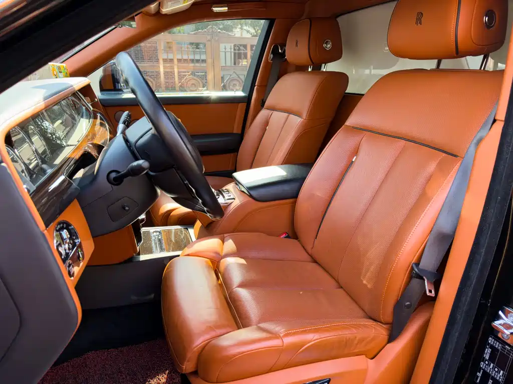 Rolls-Royce Phantom 2018 6.7T Extended Wheelbase 2020 - thumbnail 10
