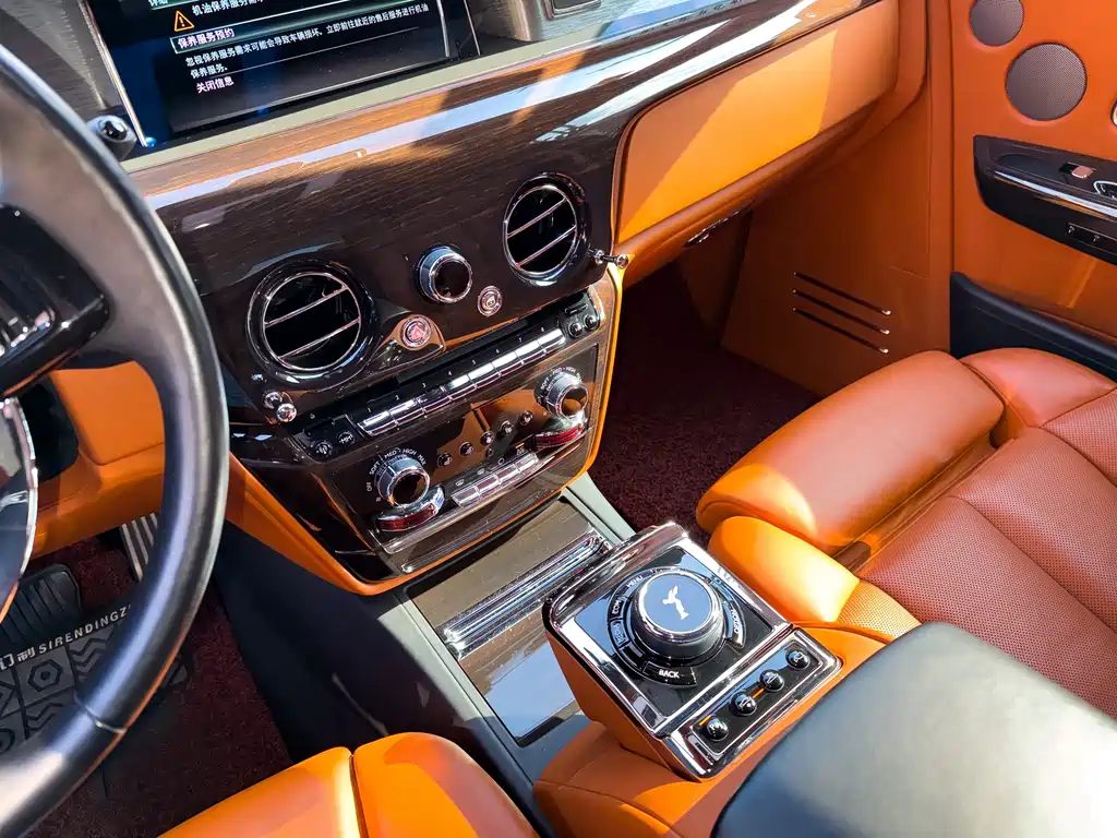 Rolls-Royce Phantom 2018 6.7T Extended Wheelbase 2020 - thumbnail 14