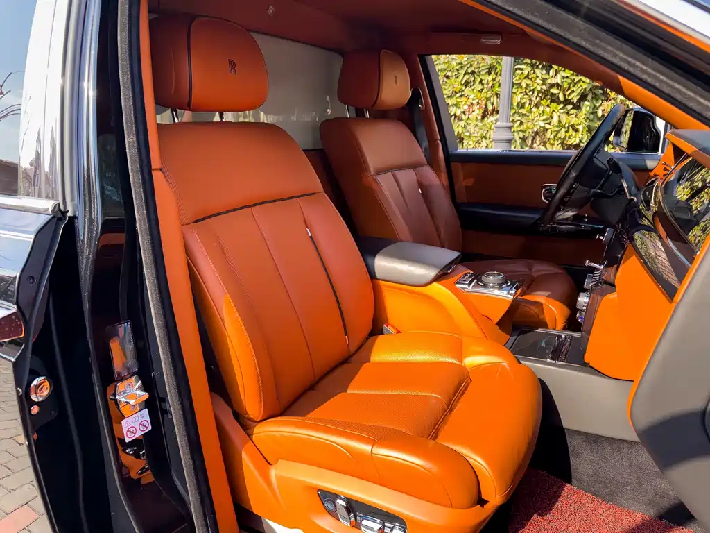 Rolls-Royce Phantom 2018 6.7T Extended Wheelbase 2020 - thumbnail 18