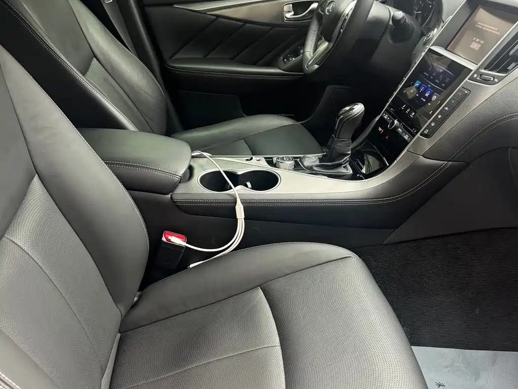 Infiniti Infiniti Q50L 2018 2.0T Comfort Edition China V 2018 - thumbnail 4