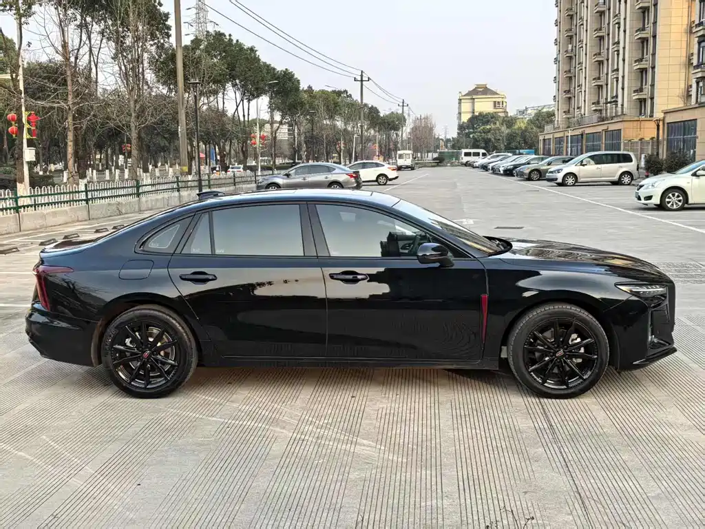 Hongqi Hongqi H5 2025 2.0T Automatic Xuan Ying 2 Million Units Commemorative Edition 2024 - thumbnail 4