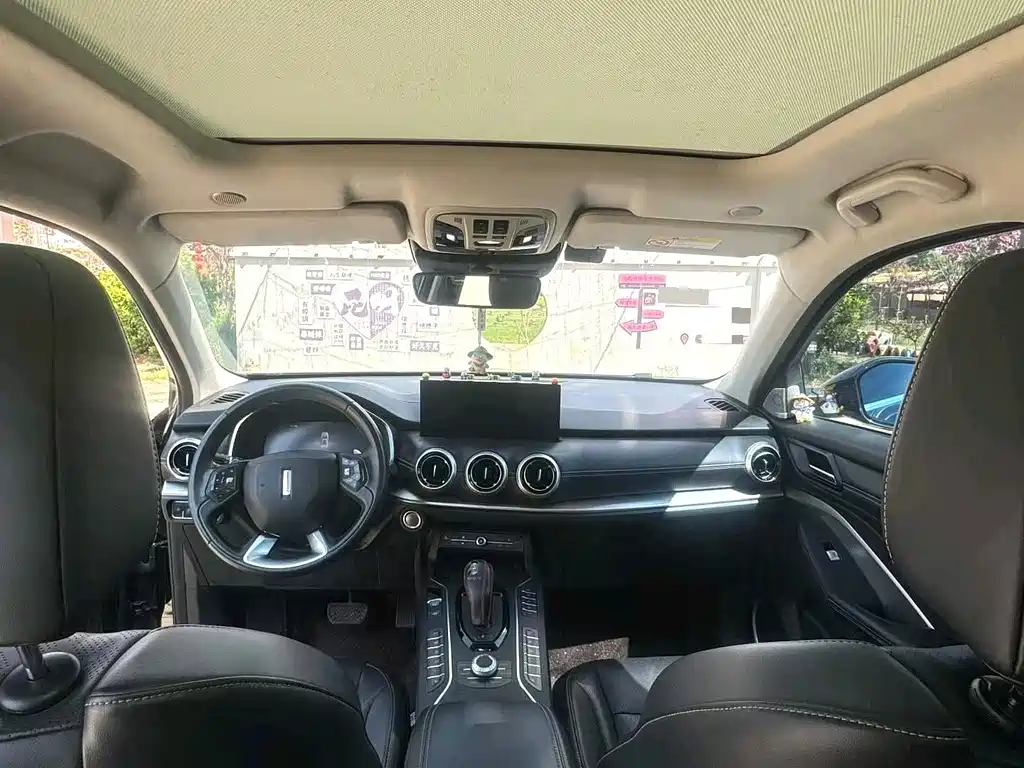 Wey WEY VV6 2020 2.0T Front-Wheel Drive Smart Joy+ 2020 - thumbnail 6