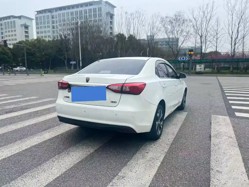 Roewe Roewe 360 2017 1.5L Automatic Luxury Edition 2017 - thumbnail 6