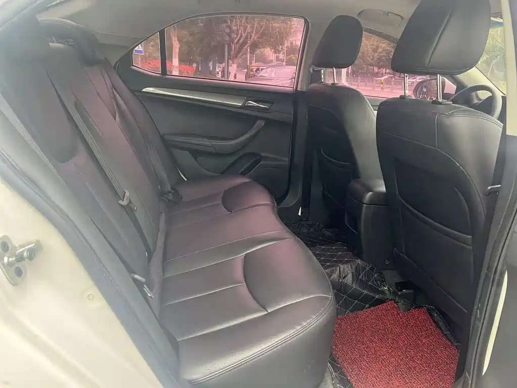 Roewe Roewe 360 2017 1.5L Automatic Luxury Edition 2017 - thumbnail 11