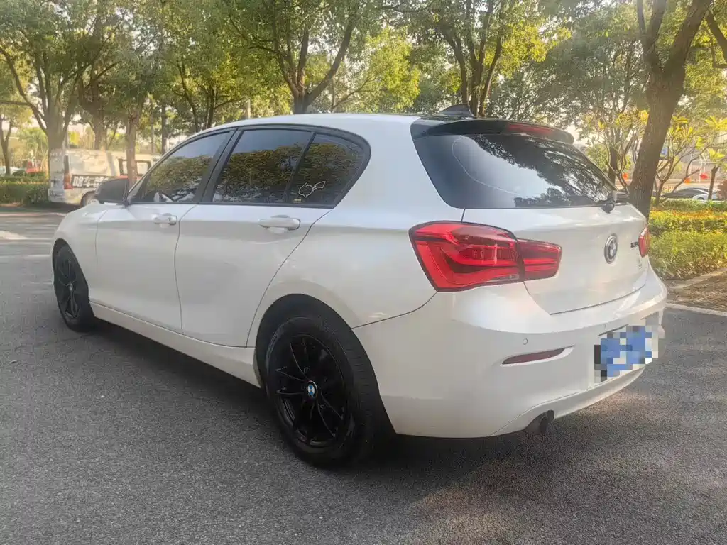 BMW BMW 1 Series Import 2015 Model 118i Leading Edition 2015 - thumbnail 4