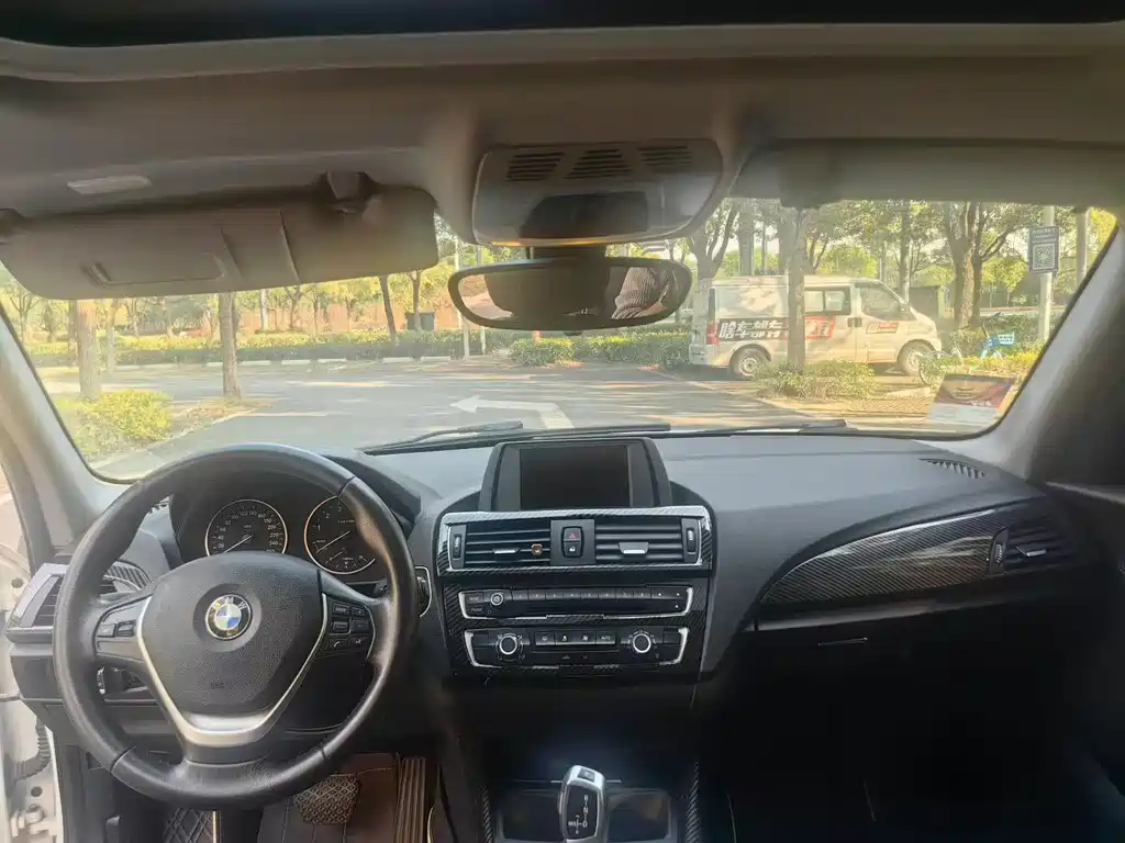 BMW BMW 1 Series Import 2015 Model 118i Leading Edition 2015 - thumbnail 7