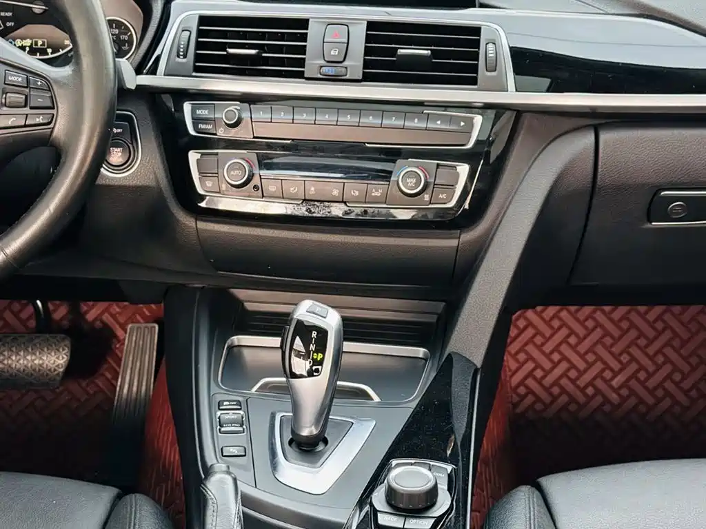 BMW BMW 3 Series 2018 320Li Fashion Edition 2018 - thumbnail 18