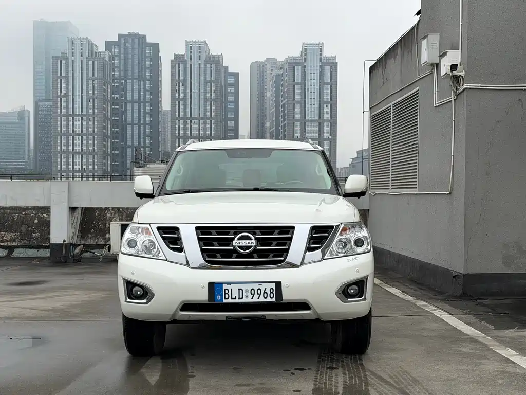 Nissan Nissan Patrol 2018 4.0L Premium 2020 - thumbnail 2