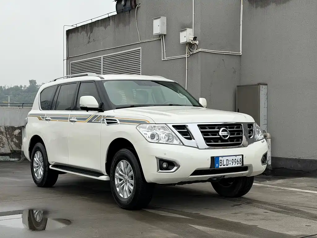 Nissan Nissan Patrol 2018 4.0L Premium 2020 - thumbnail 3