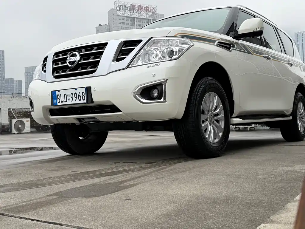 Nissan Nissan Patrol 2018 4.0L Premium 2020 - thumbnail 4