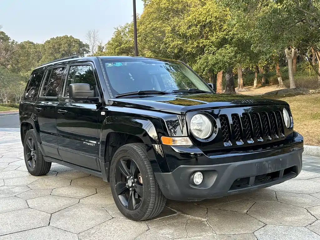 Jeep Jeep Cherokee 2014 2.0L Sport Enhanced Edition 2014 - thumbnail 3