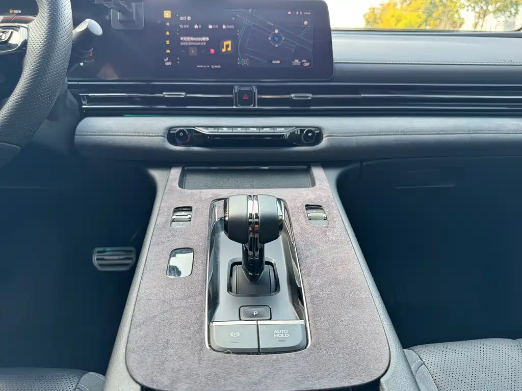 GAC Trumpchi Shadow Leopard 2024 400T Automatic Shadow Leopard R MAX Edition 2024 - thumbnail 5