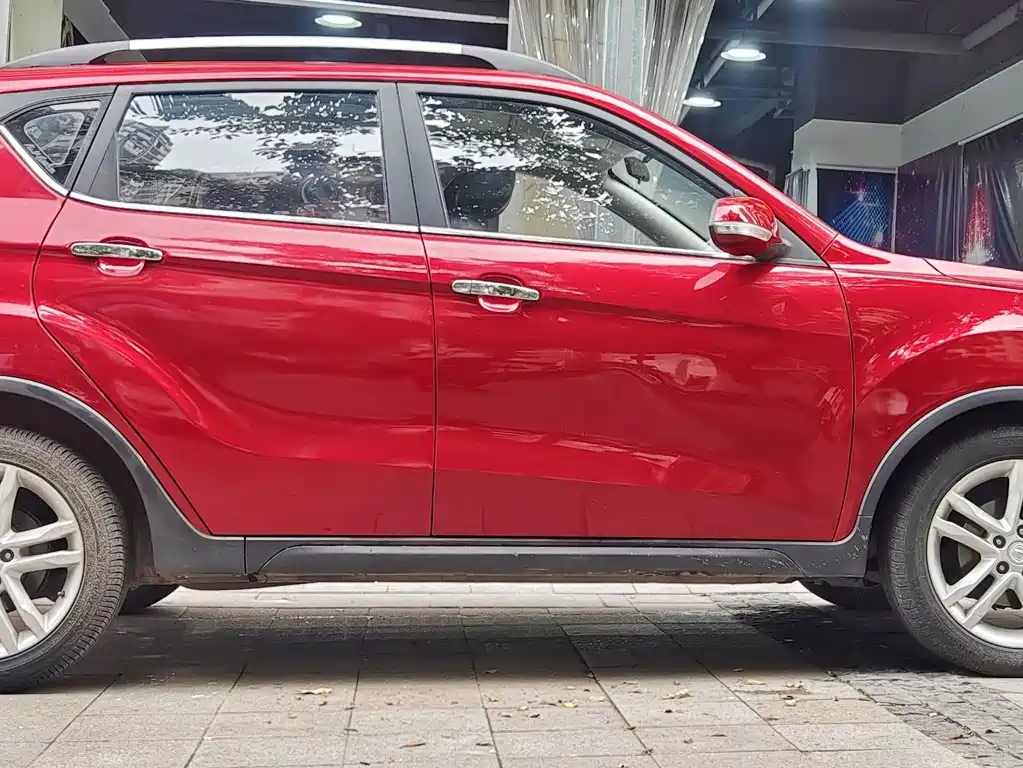 Changan Changan CS35 2015 1.6L Automatic Luxury Edition China IV 2015 - thumbnail 3