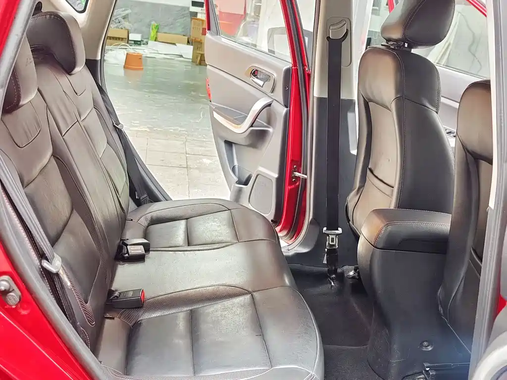 Changan Changan CS35 2015 1.6L Automatic Luxury Edition China IV 2015 - thumbnail 10