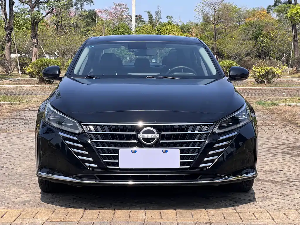 Nissan Nissan Altima 2022 2.0L XL-TLS Premium Edition 2023 - thumbnail 2