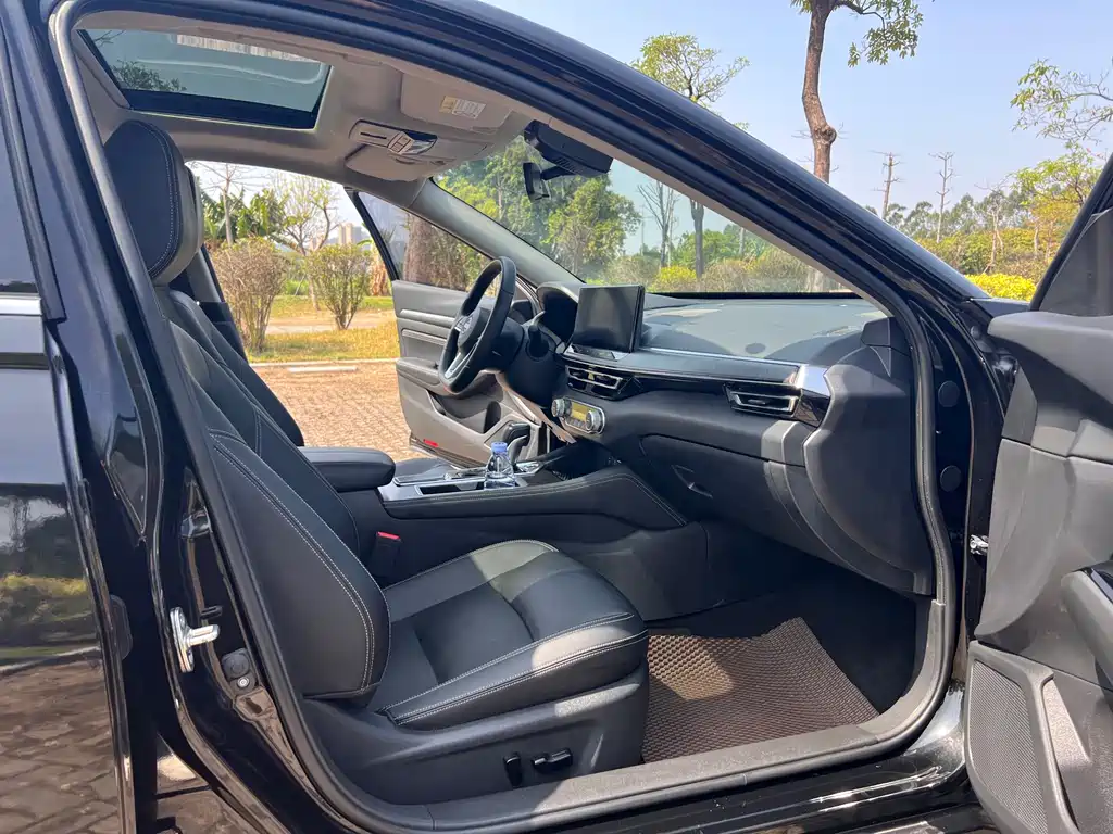 Nissan Nissan Altima 2022 2.0L XL-TLS Premium Edition 2023 - thumbnail 6